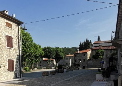 foto lavori restauro pavimentazione centro storico s.giorgio valpolicellla - studio tecnico ballarini e associati