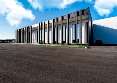 foto facciata esterna - ingresso azienda Favorita - progetto studio ballarini